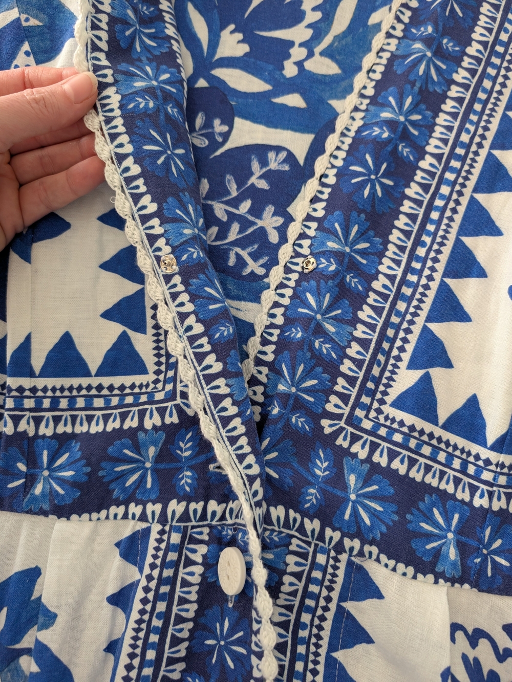 FARM Rio Floral Tapestry Maxi Dress - Picture 10 of 14